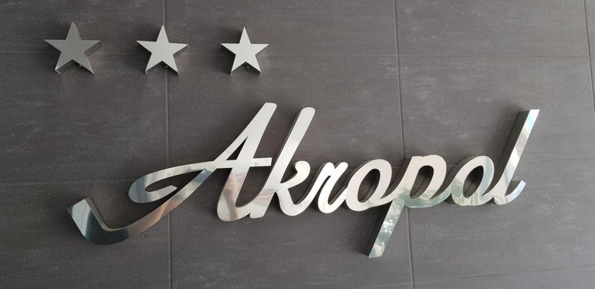 Akropol
