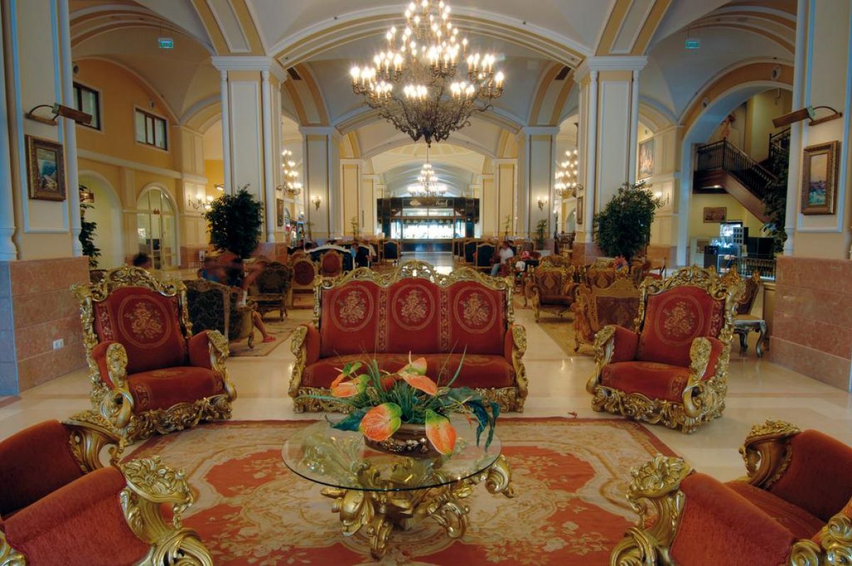 Hotel Kremlin Palace