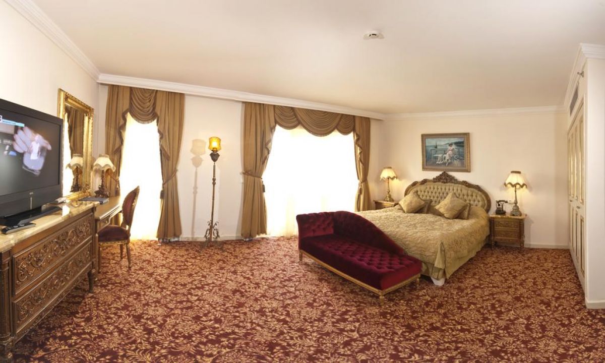 ASTERIA KREMLIN PALACE