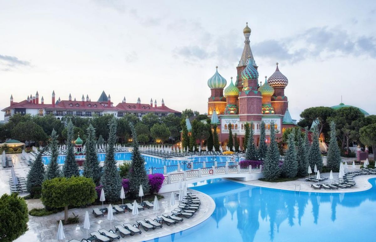 ASTERIA KREMLIN PALACE
