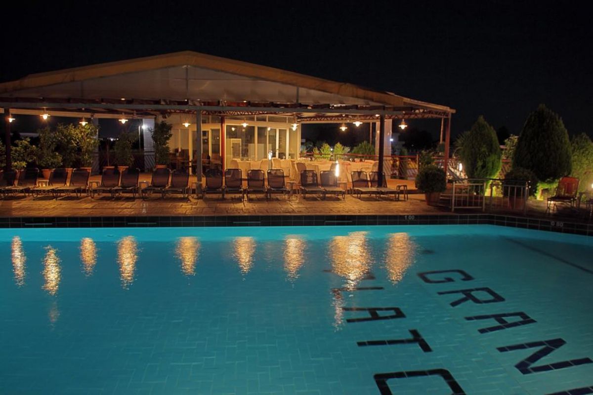 Grand Platon Hotel