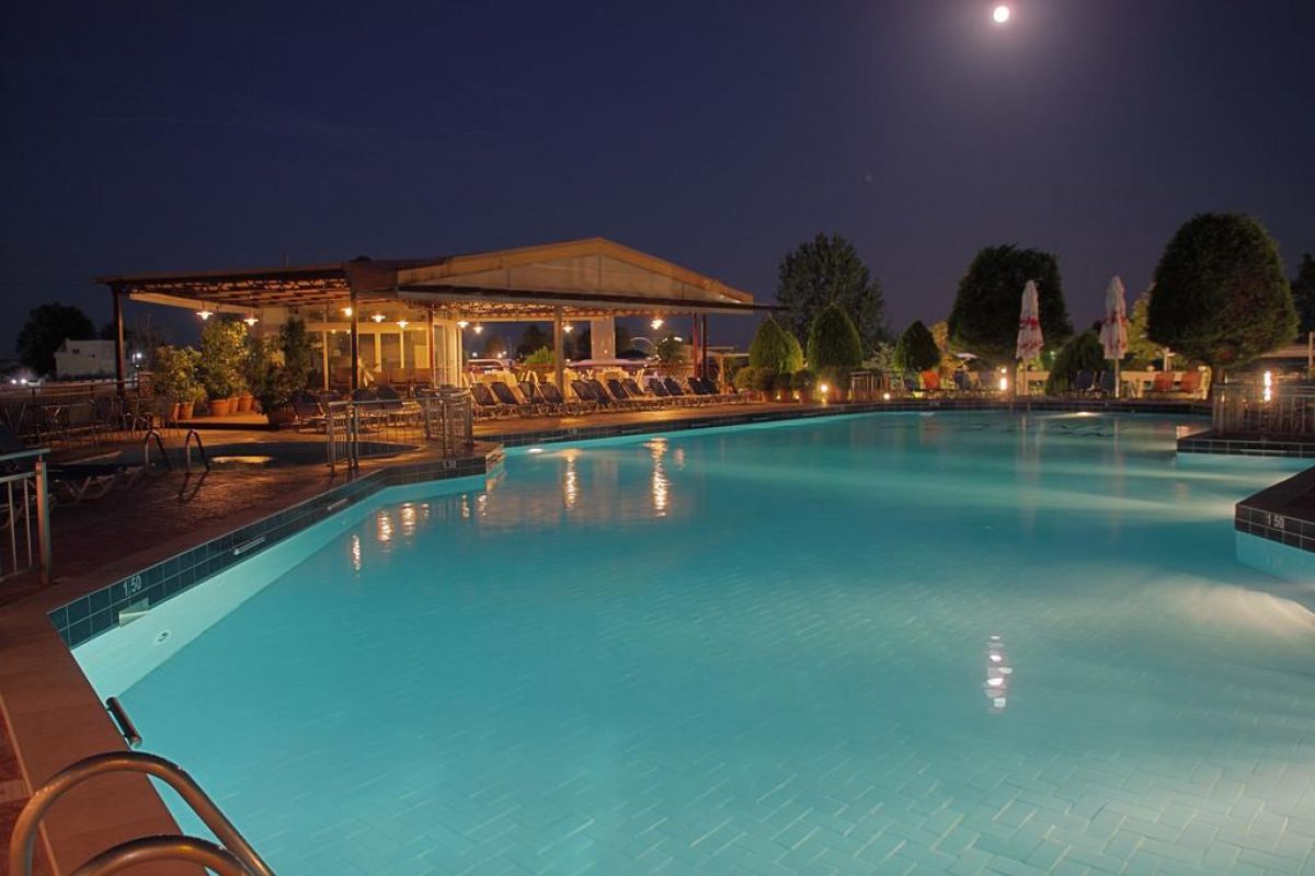 Grand Platon Hotel