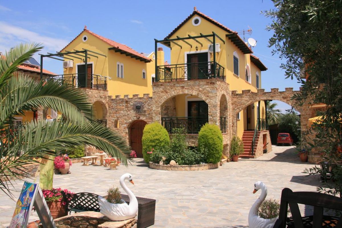 Kastro Apartments