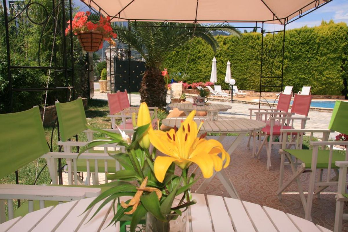 Kastro Apartments