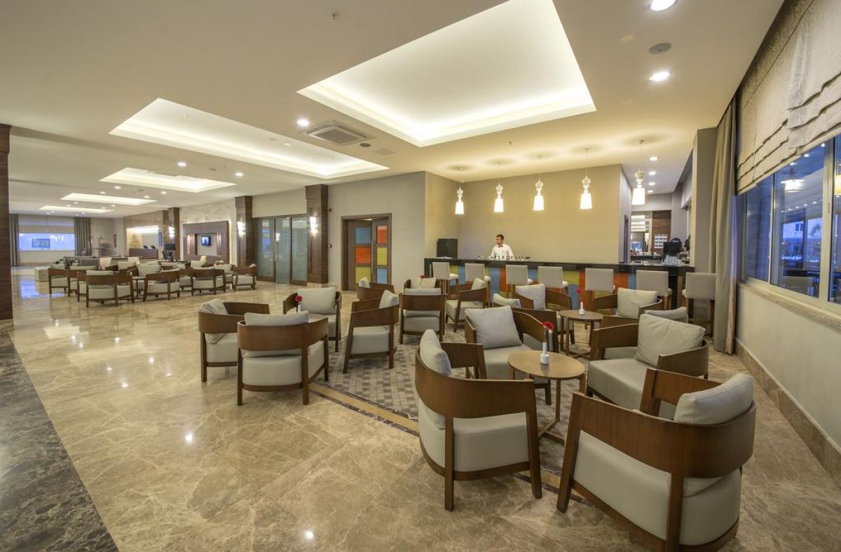 RAMADA RESORT LARA 