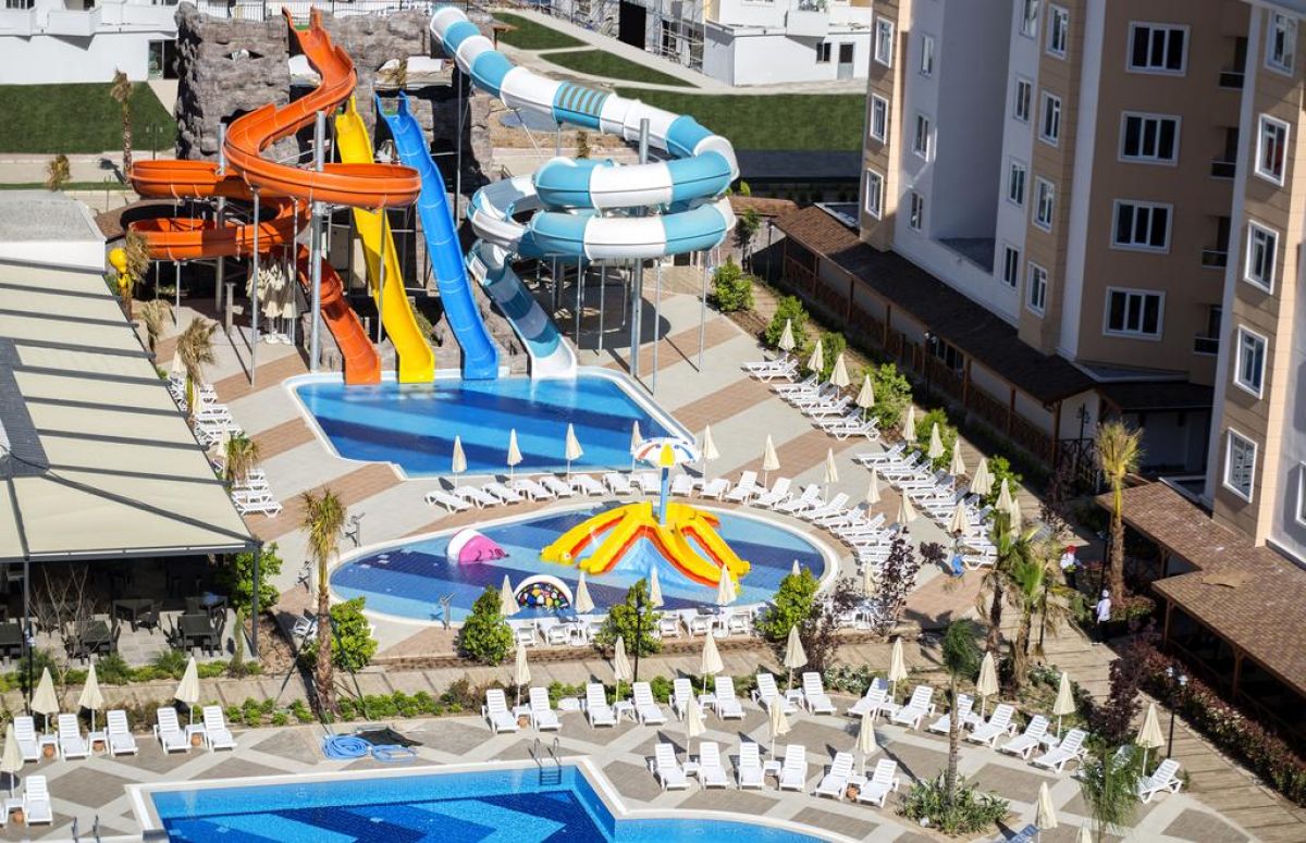 RAMADA RESORT LARA 