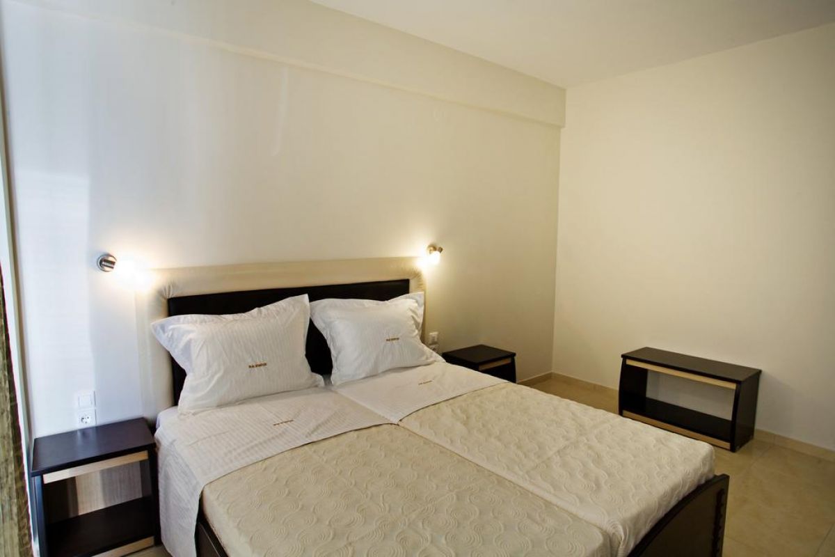 RG Status Hotel