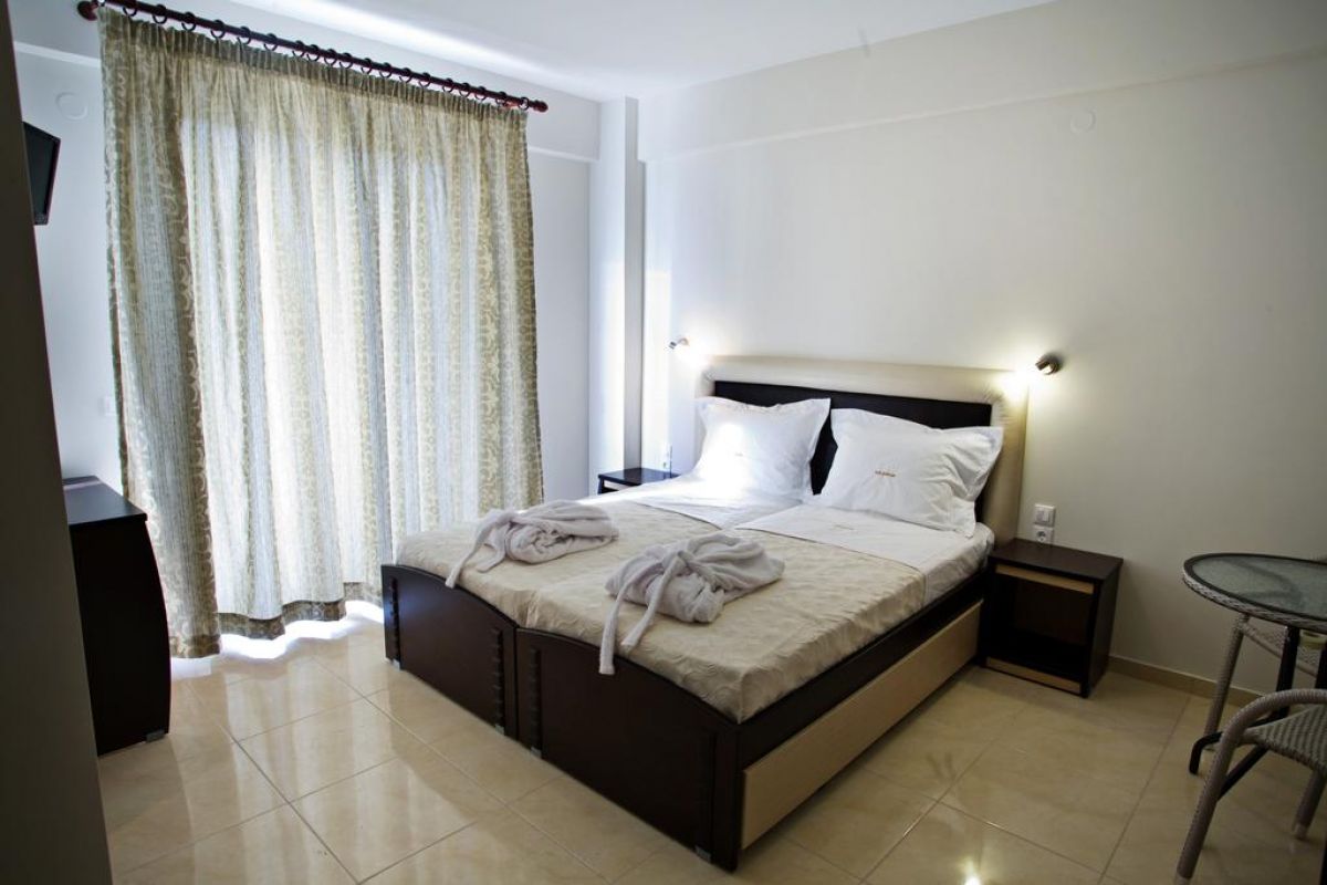 RG Status Hotel