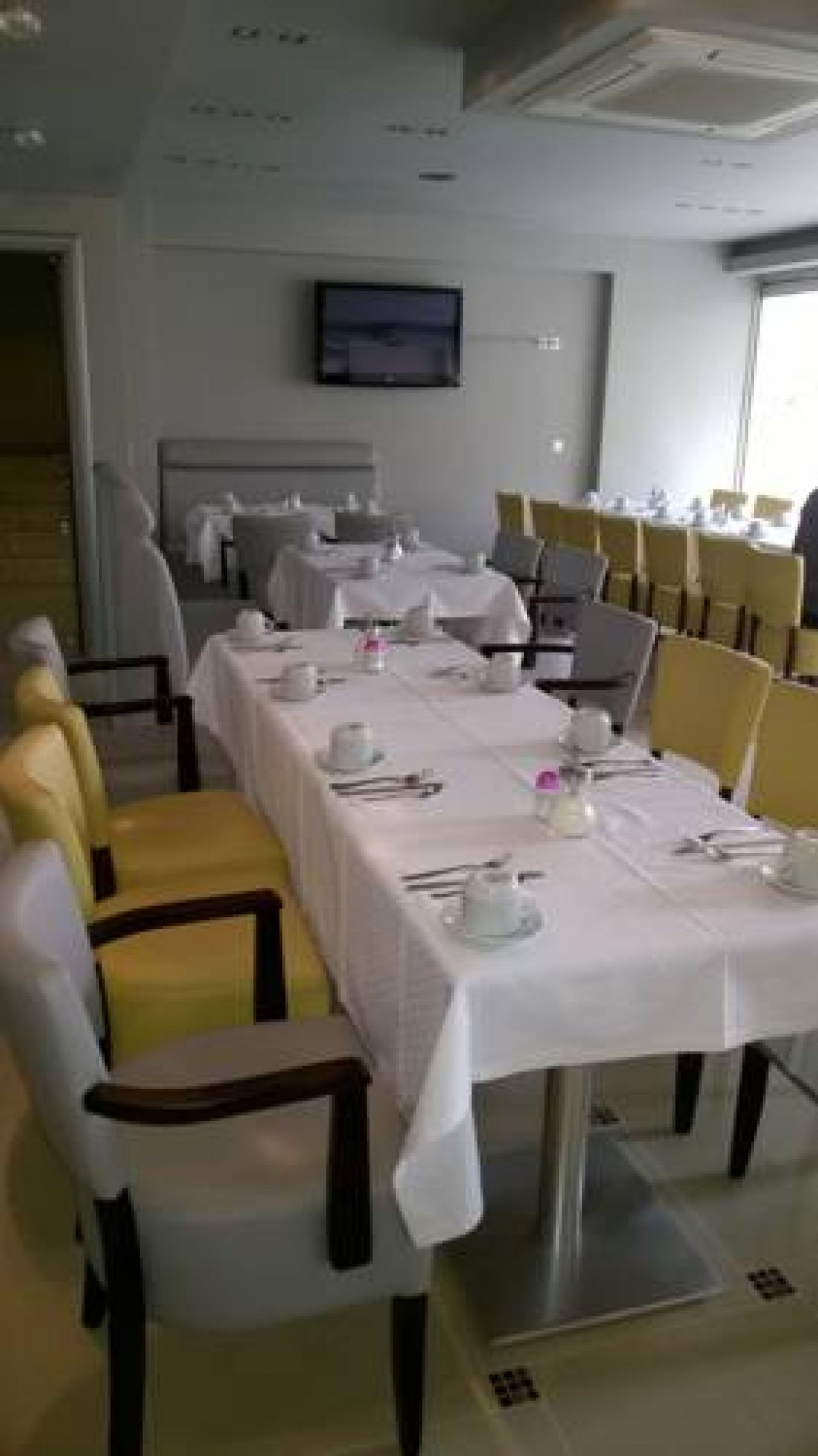RG Status Hotel