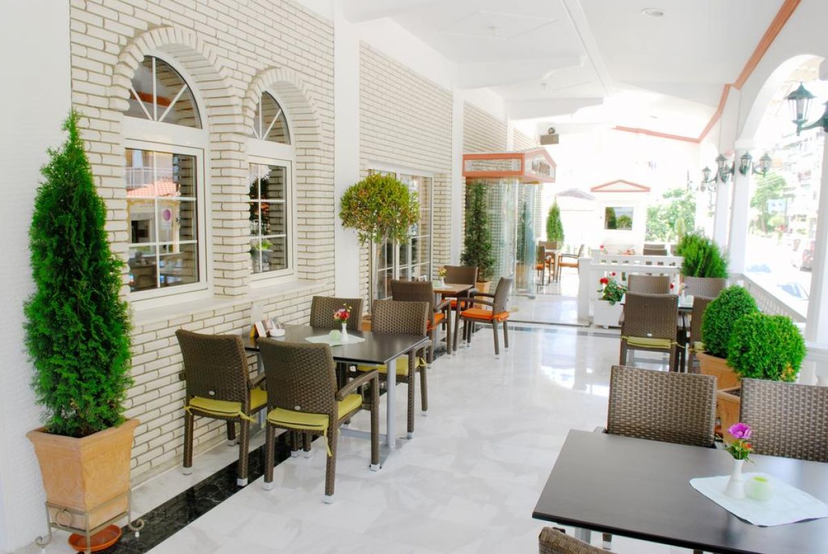 Strass Hotel