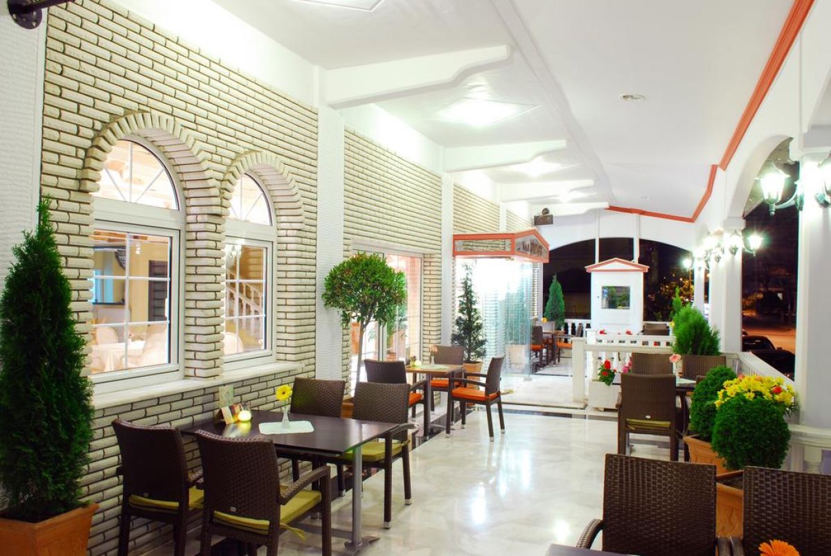 Strass Hotel
