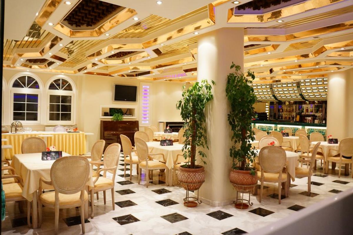 Strass Hotel