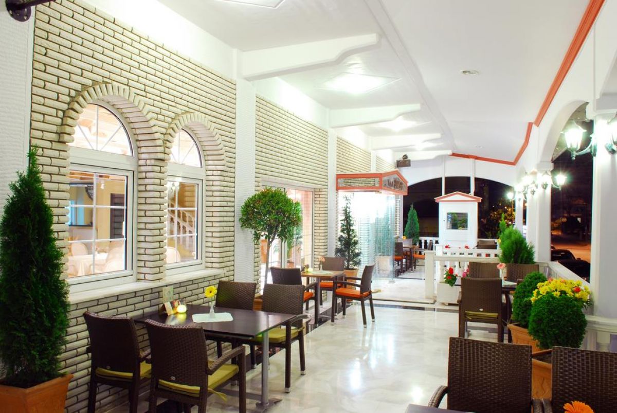 Strass Hotel
