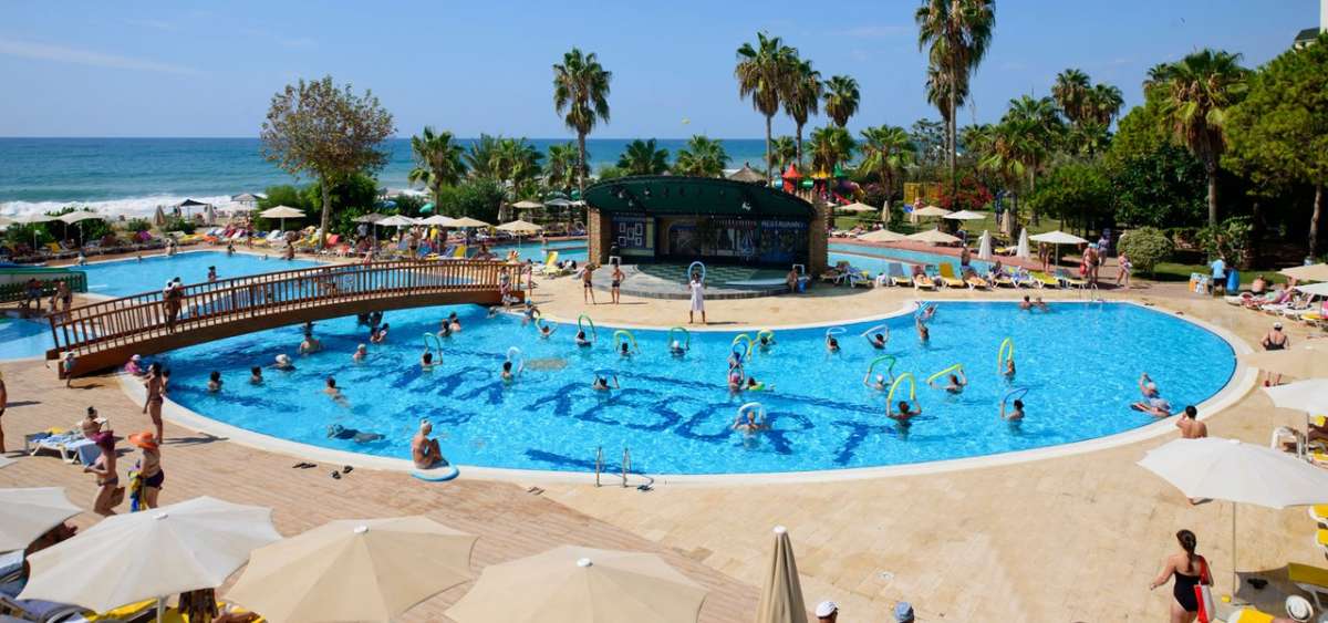 Mc Beach Park Resort Hotel