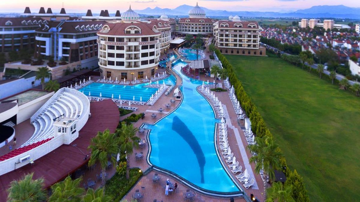 Kirman Belazur Resort Spa