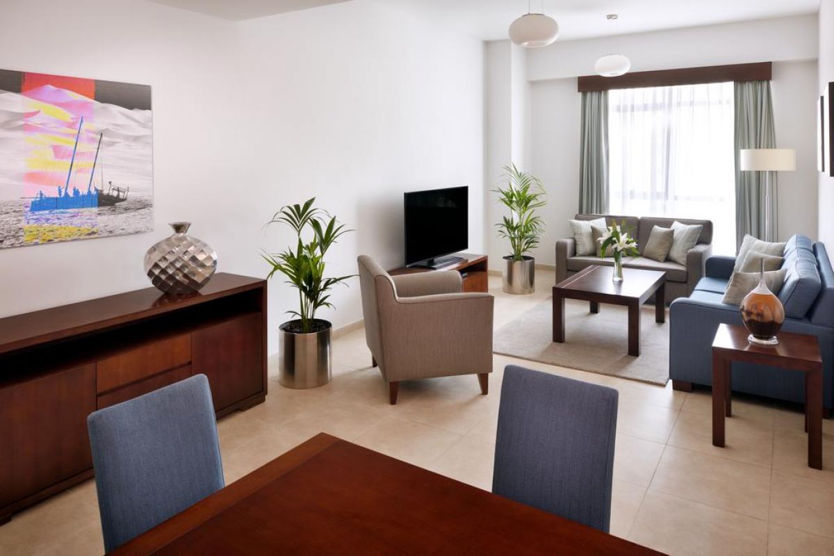 MOVENPICK HOTEL& APARTMENTS BUR DUBAI