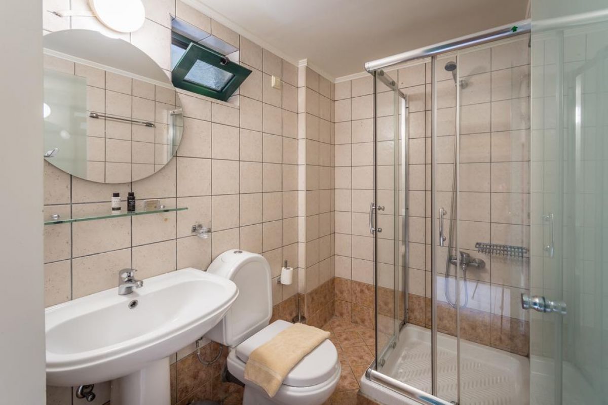 Dias Hotel & Apartments