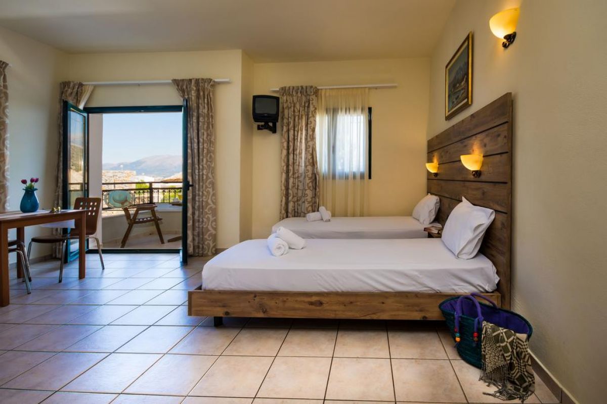 Dias Hotel & Apartments