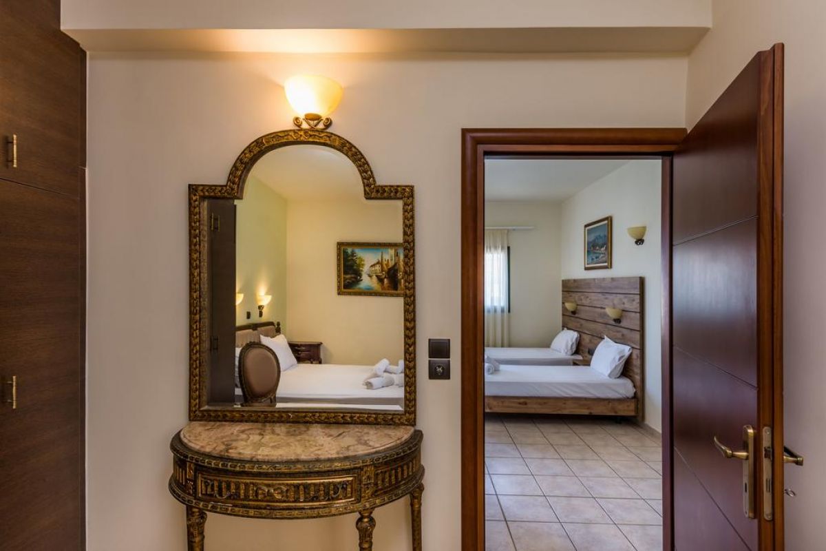 Dias Hotel & Apartments