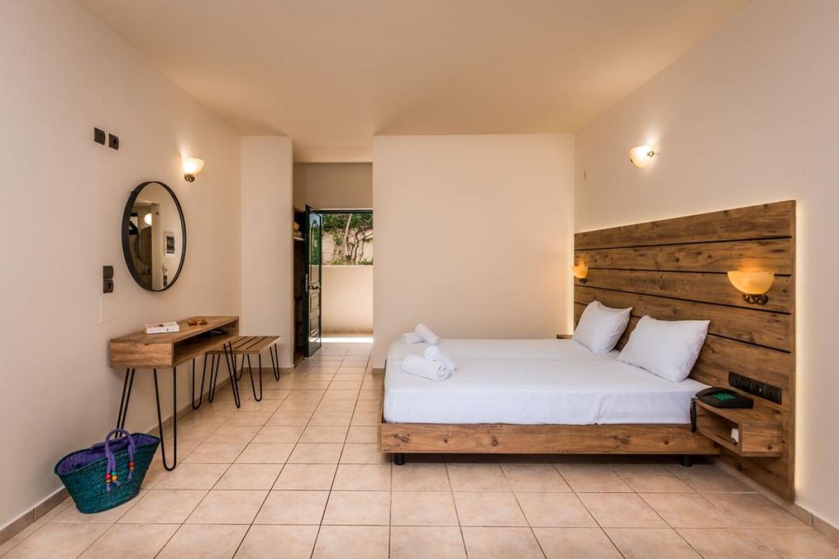 Dias Hotel & Apartments