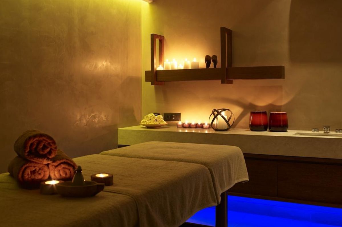 Ixian All Suites (Adult Only)