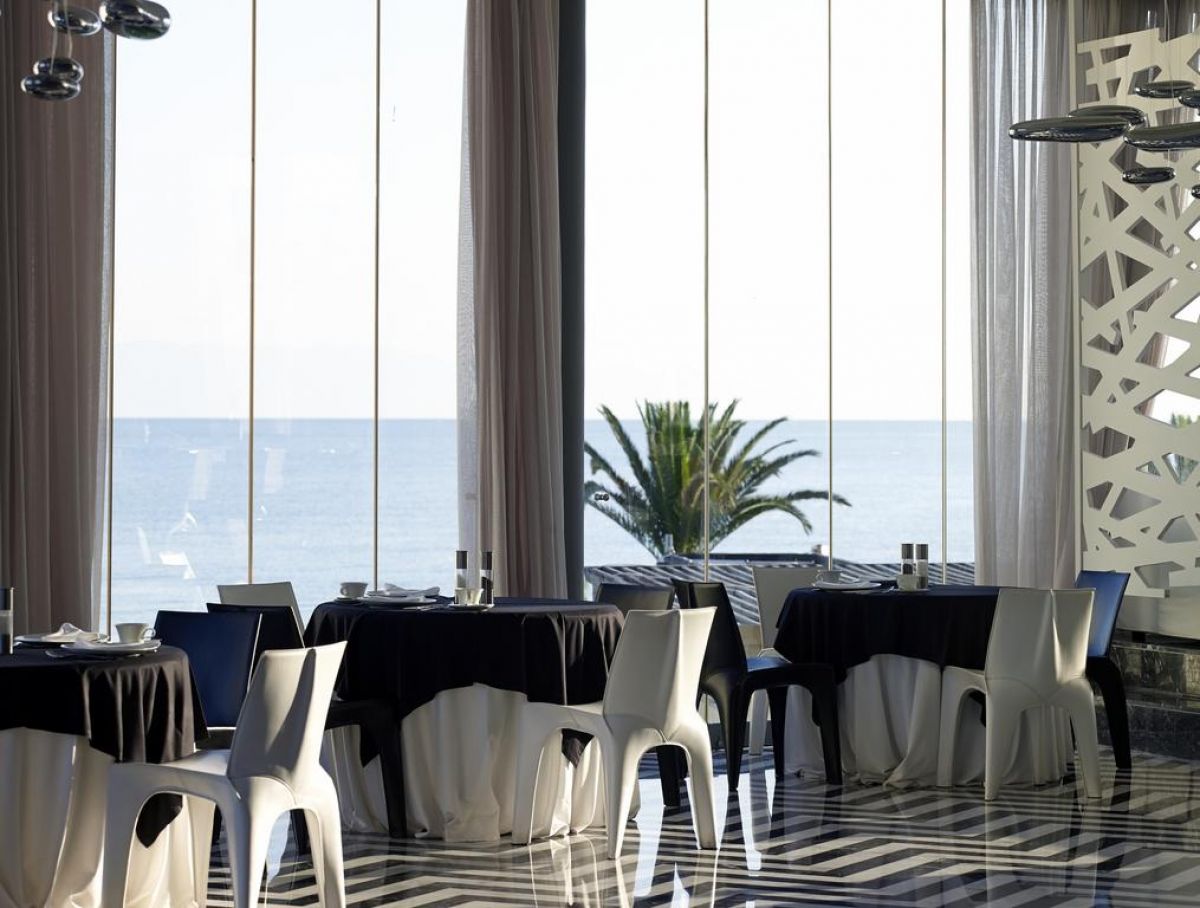 Ixian All Suites (Adult Only)