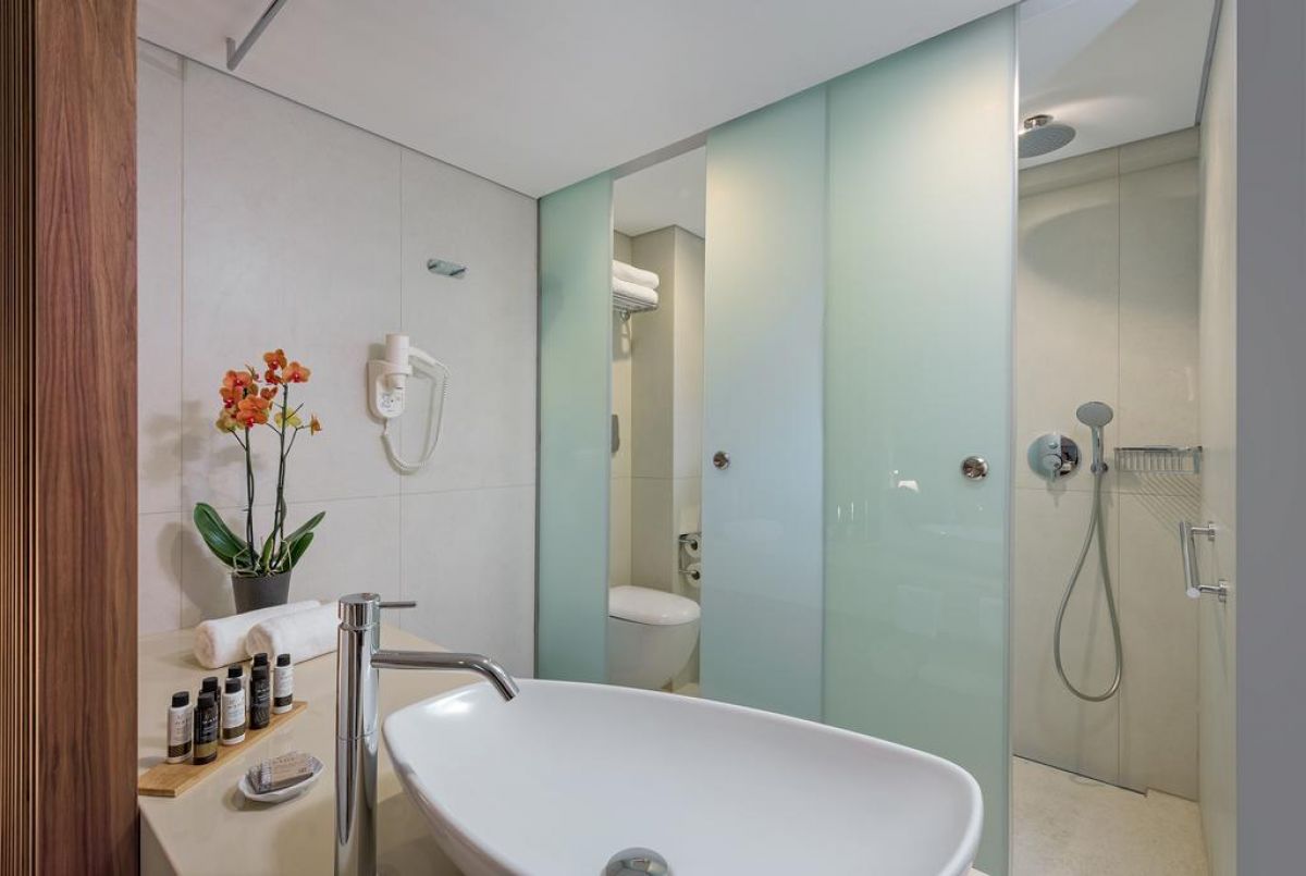 Ixian All Suites (Adult Only)