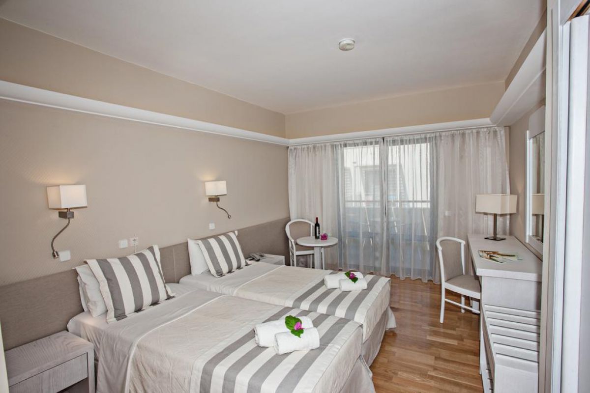 SENTIDO PEARL BEACH