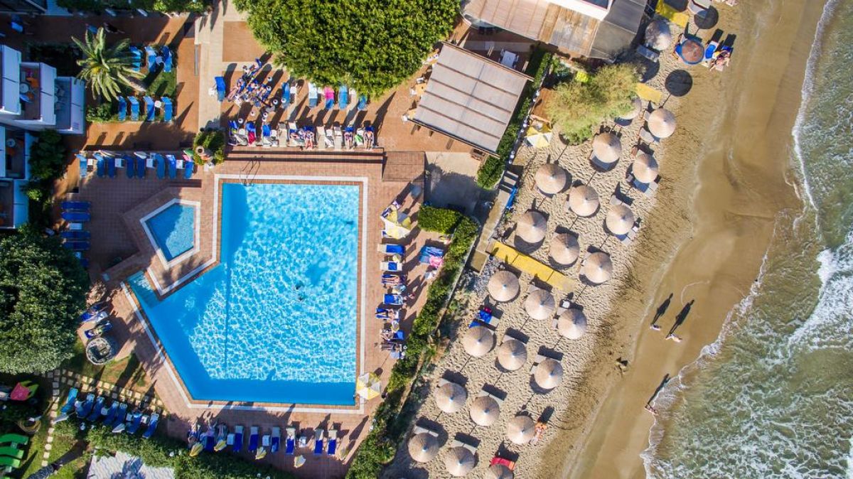 Zephyros Beach Boutique Hotel