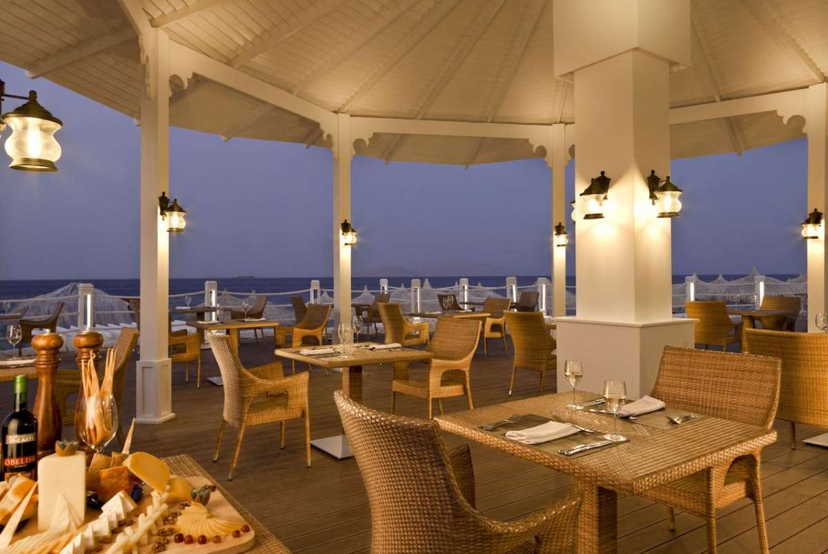 Sunrise Arabian Beach Resort - Grand Select