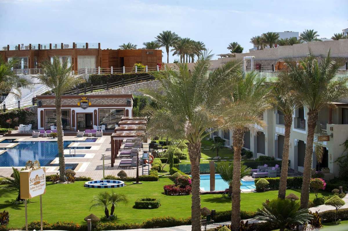 Sunrise Arabian Beach Resort - Grand Select