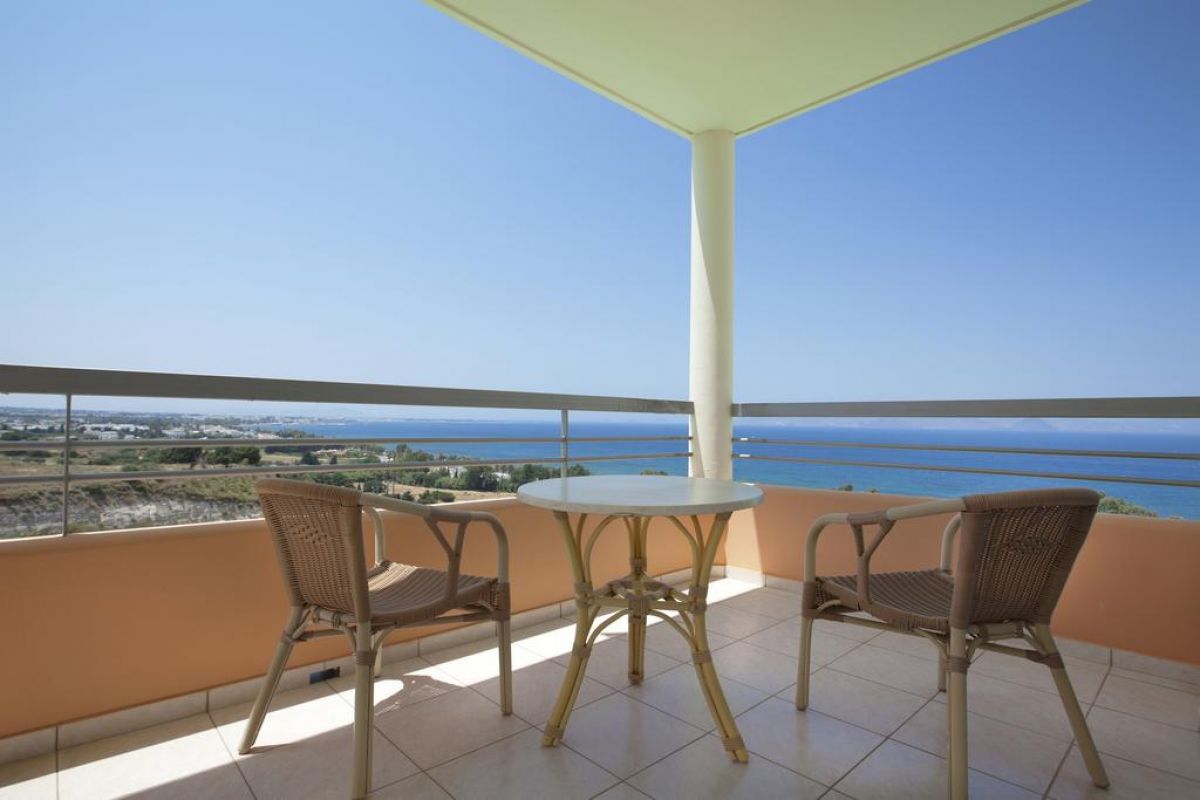 Kipriotis Panorama&Suites
