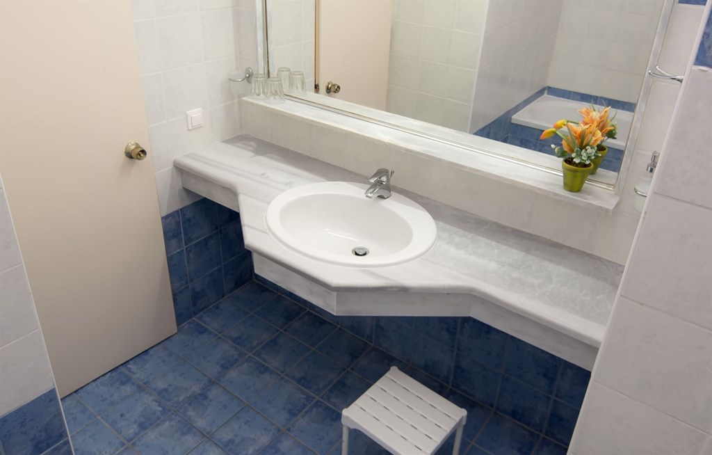 ALEXANDROS HOTEL