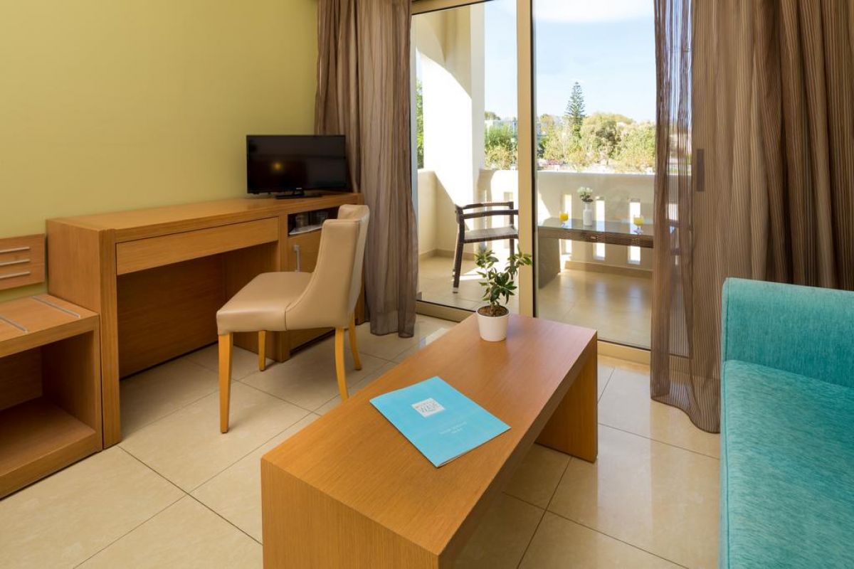 Amalthia Beach Resort (Adults Only)