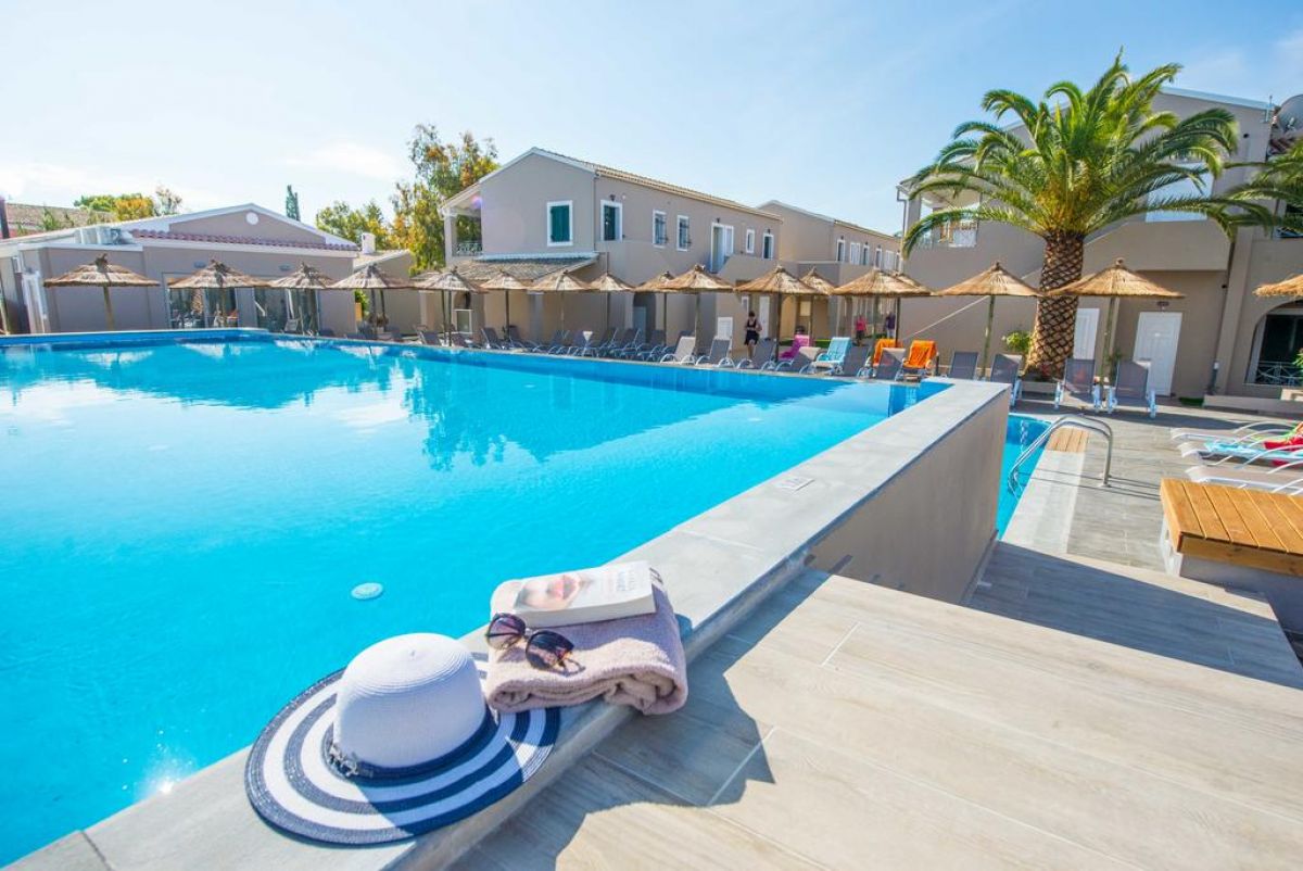 AMOUR HOLIDAY RESORT