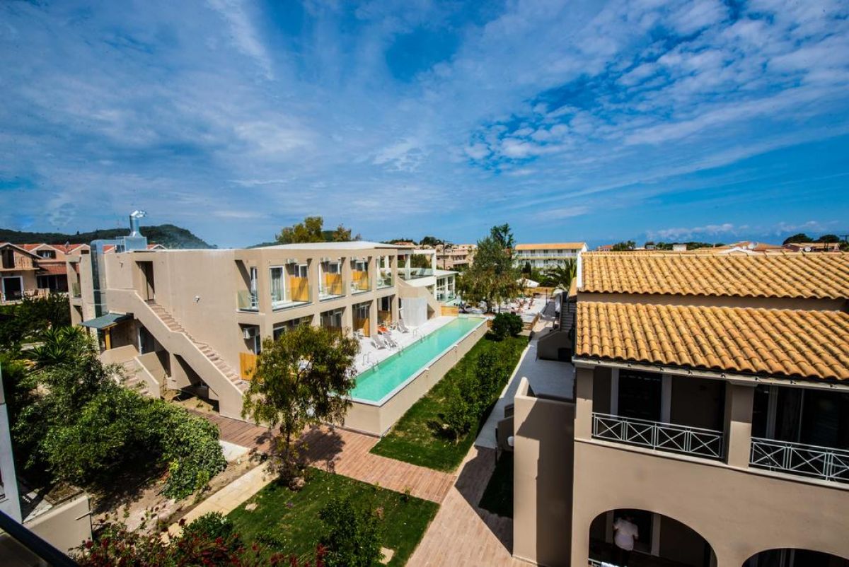 AMOUR HOLIDAY RESORT