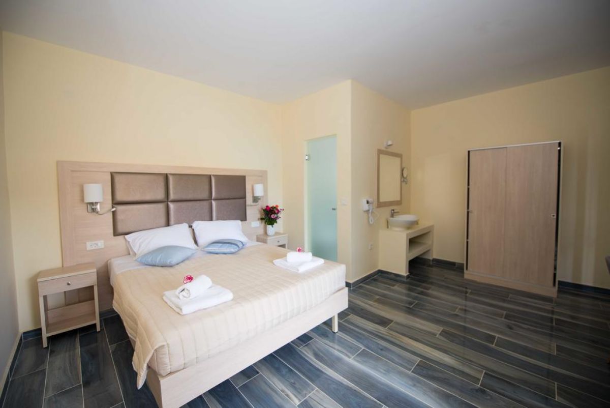 AMOUR HOLIDAY RESORT
