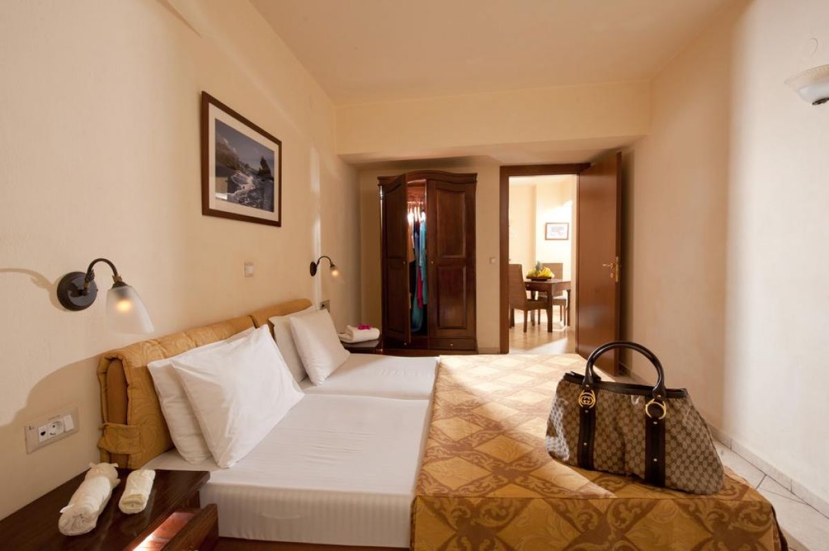 Anesis Blue Boutique (ex Lefteris)
