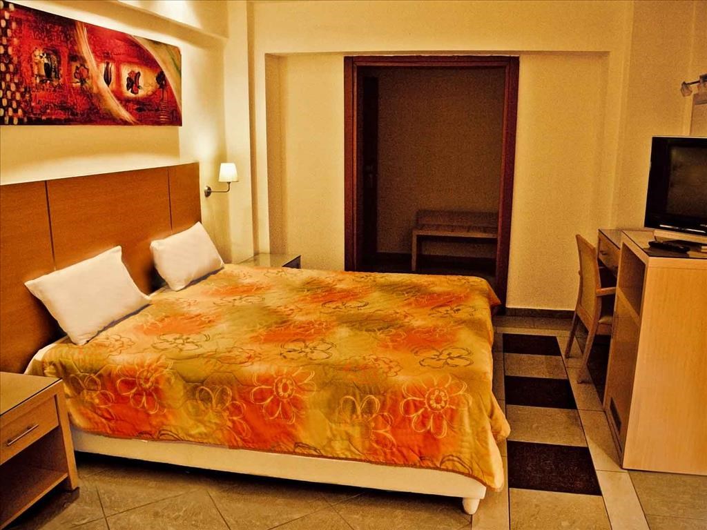 IMPERIAL HOTEL